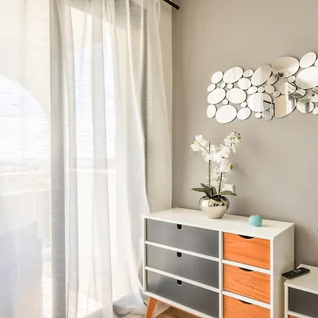 Apartman With Terrace And Garage In St-laurent Saint-Laurent-du-Var